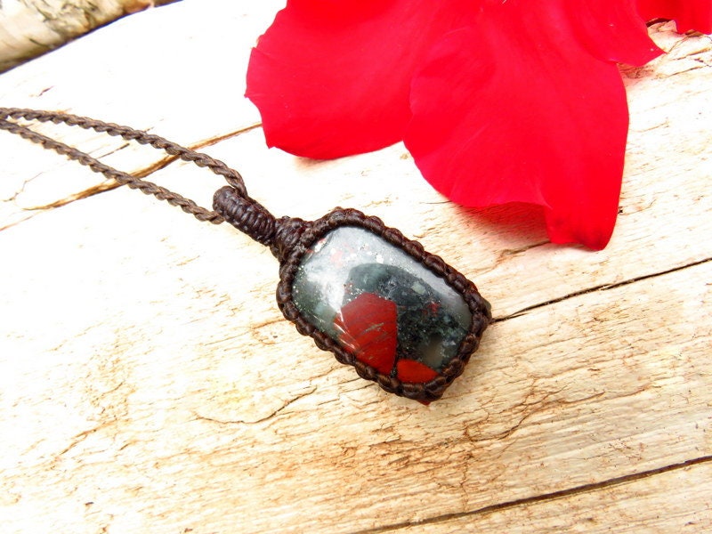 African Bloodstone macrame necklace, african bloodstone