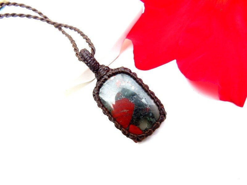 African Bloodstone macrame necklace, african bloodstone