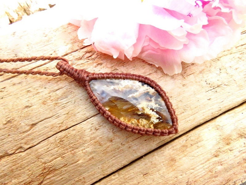 Rare Graveyard Plume Agate macrame necklace, Agate Necklace