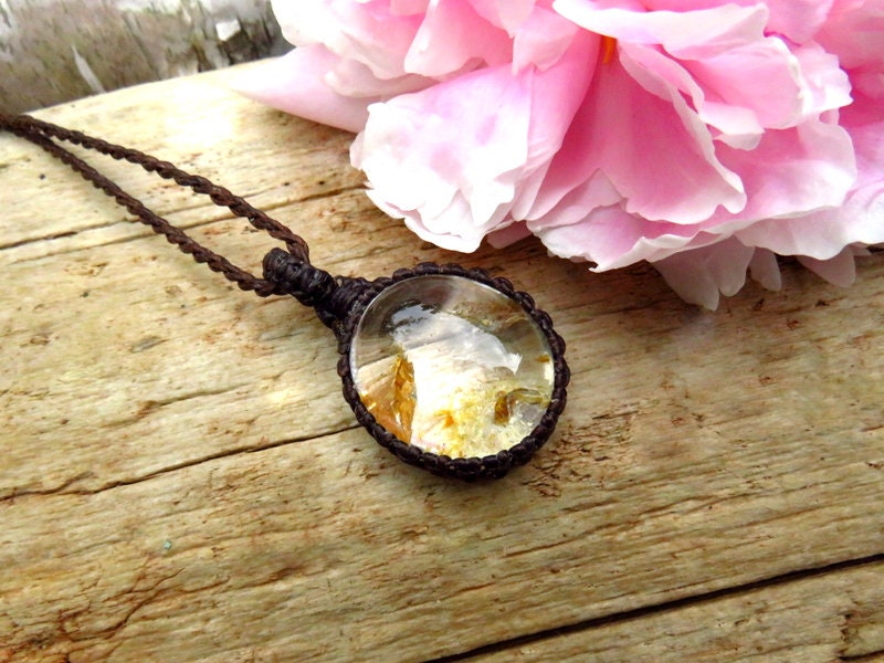 Garden Quartz crystal necklace, Womens healing jewelry, Good Energy crystal, Minimalist necklace, gift ideas for the crystal collector