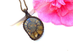 Ammonite macrame necklace, ammonite hematite necklace, ammonite pendant, ammonite jewelry, fossil necklace, ammolite, macrame jewelry