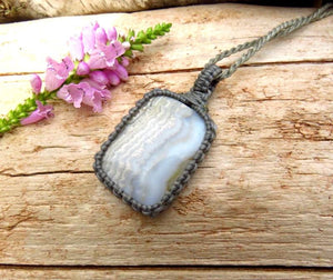 Gray Agate macrame necklace, christmas jewelry gift ideas, banded agate, gift for mom, gift for her, meaningful gift, hypoallergenic jewelry