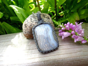 Gray Agate macrame necklace, christmas jewelry gift ideas, banded agate, gift for mom, gift for her, meaningful gift, hypoallergenic jewelry