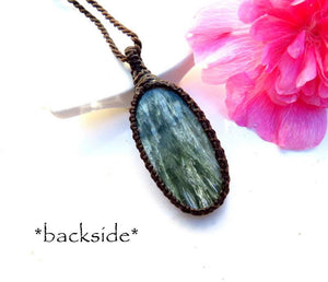 Christmas gift, Seraphinite gemstone necklace, seraphinite macrame necklace, gemstone gift idea, gift ideas for the, boho beauty