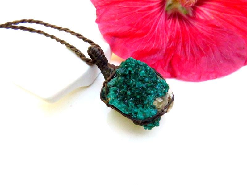 Dioptase crystal necklace, christmas gift for her, gifts ideas for the rock collector, crystal collector, macrame necklace, crystal necklace