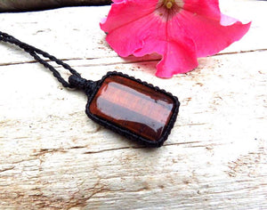 Red Tiger Eye gemstone necklace, macrame necklace, gift ideas for him, for her, christmas gift jewelry, chakra necklace, tiger iron jewelry