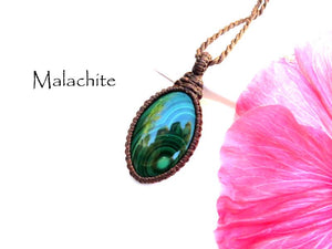 Malachite macrame necklace, gift ideas for the capricorn, christmas gift ideas, gift ideas for the globe trotter, gemstone necklace