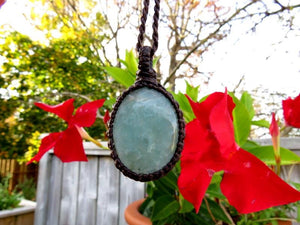 Aquamarine crystal necklae, macrame necklace, aquamarine crystal healing, aquamarine chakra, Pisces gifts, Aries gifts, gemstone gift