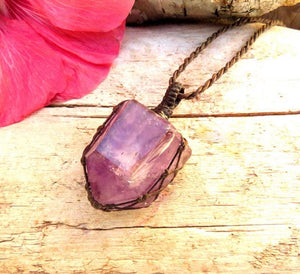 Amethyst crystal point necklace, macrame necklace, christmas gift ideas for her, mininalist necklace, layering necklace, mom gift idea