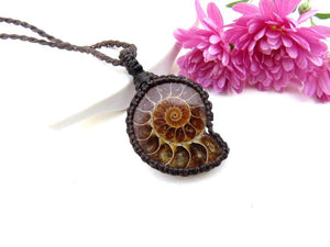 Christmas gift ideas, Ammonite macrame necklace, ammonite necklace, ammonite pendant, fossil necklace, macrame jewelry, gemstone