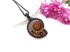 Christmas gift ideas, Ammonite macrame necklace, ammonite necklace, ammonite pendant, fossil necklace, macrame jewelry, gemstone