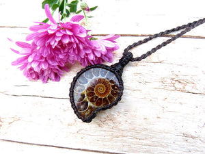 Christmas gift ideas, Ammonite macrame necklace, ammonite necklace, ammonite pendant, fossil necklace, macrame jewelry, gemstone