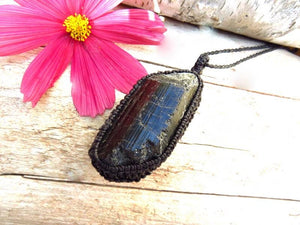 Black Tourmaline crystal necklace, macrame necklace, statement necklace, protection crystal, amulet for protection, crystal necklace