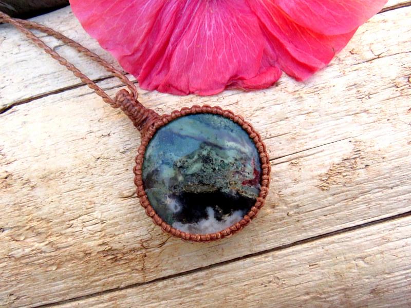 Plume Agate macrame necklace, nature inspired jewelry