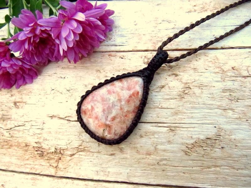 Personal Strength Sunstone gemstone necklace, Healing gemstone jewelry, Sunstone meaning, healing properties, Sunstone meaning and uses