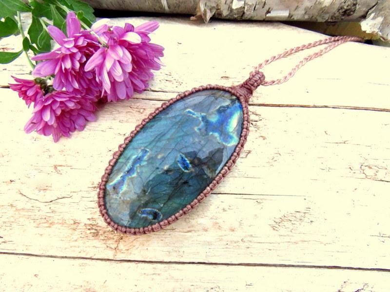 Purple Labradorite gemstone necklace, macrame jewelry, statement jewelry, rainbow labradorite, gift ideas for the boho beauty, gifts for her