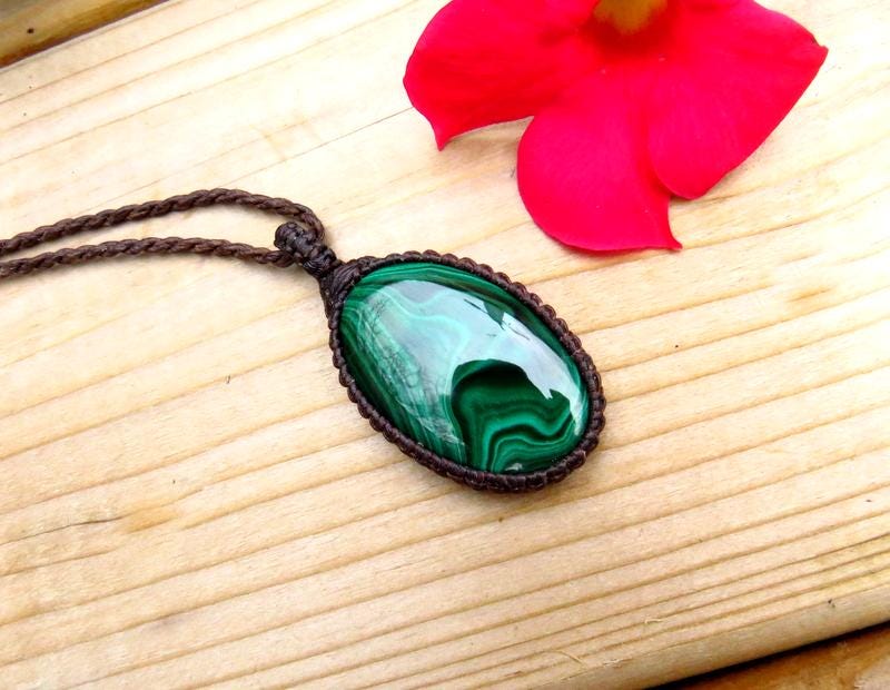 Quality Malachite macrame necklace, gift ideas for the capricorn, christmas gift ideas, gift ideas for the globe trotter, gemstone collector