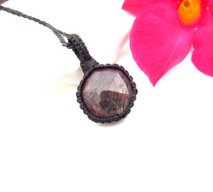 Facted Ruby macrame necklace, chatoyant Ruby gemstone, gift ideas for Leo, zodiac Cancer gifts, july gift ideas, july birthstone jewelry