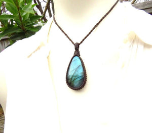 Christmas gift ideas, for her, Labradorite macrame necklace, crystal jewelry, gift ideas for the boho beauty, Macrame necklace,