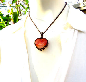 Carnelian crystal necklace, mom gift, carnelian heart, heart pendant, carnelian gemstone, macrame necklace, macrame jewelry