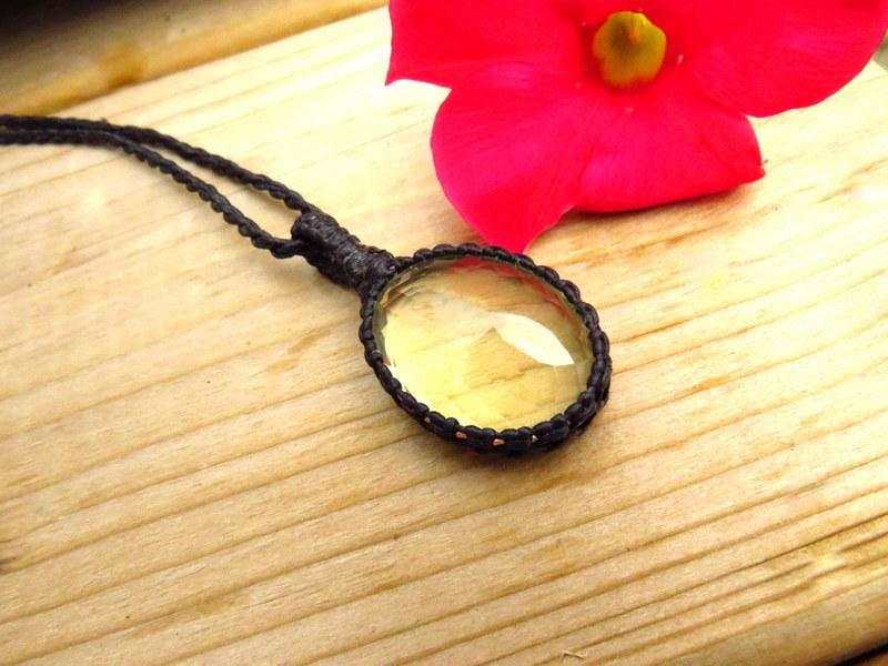 Faceted Lemon Quartz crystal healing gemstone necklace, macrame jewelry, lemon quartz jewelry, yellow quartz crystal, minimalist jewelry