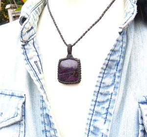 Sugilite gemstone necklace, Sugilite meaning, healing gemstones, gift ideas for her, christmas gift ideas, jewelry gifts for her