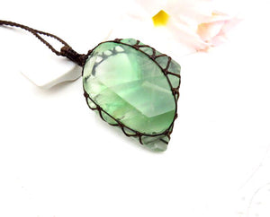 Freeform Green Fluorite crystal necklace, Fluorite pendant, macrame necklace, gift ideas for the supernaturalist, the crystal lover