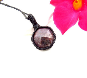 Facted Ruby macrame necklace, chatoyant Ruby gemstone, gift ideas for Leo, zodiac Cancer gifts, july gift ideas, july birthstone jewelry