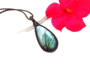 Christmas gift ideas, for her, Labradorite macrame necklace, crystal jewelry, gift ideas for the boho beauty, Macrame necklace,