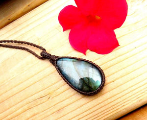 Christmas gift ideas, for her, Labradorite macrame necklace, crystal jewelry, gift ideas for the boho beauty, Macrame necklace,