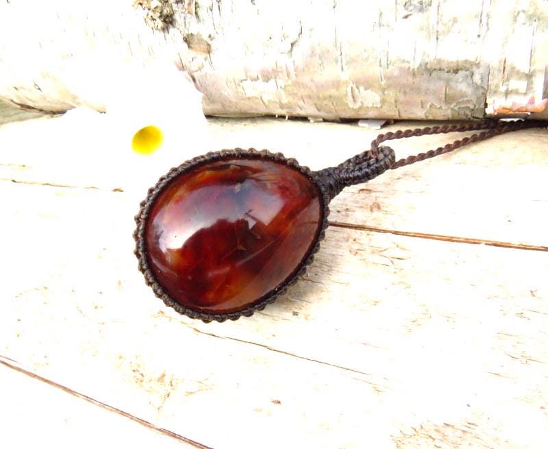 Carnelian Macrame Pendant Necklace: Courage & Motivation Gemstone Jewelry