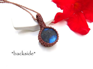 Valentines Day gift ideas, for her, Faceted Labradorite macrame necklace, crystal jewelry, gift ideas for the boho beauty, Macrame necklace,