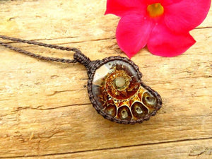 Valentines day gift ideas, Ammonite macrame necklace, ammonite necklace, ammonite pendant, fossil necklace, macrame jewelry, gemstone