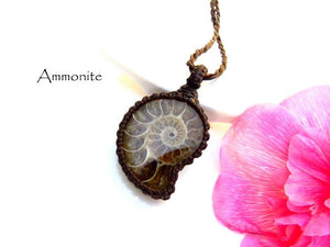 Valentines Day gift ideas, Ammonite macrame necklace, gift for her, gift for him, ammonite necklace, fossil necklace, macrame jewelry