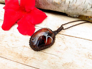 Sardonyx macrame necklace, macrame jewelry, sardonyx pendant, sardonyx jewelry, meaningful gifts, for her, valentines day gift ideas