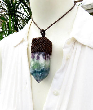 Blue Rainbow Fluorite macrame necklace, Healing stone necklace, Fluorite pendant, Green Fluorite Necklace, blue fluorite, macrame jewelry