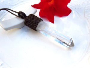 Macrame Jewelry, Quartz Crystal Necklace, Crystal point necklace, Quartz crystal, Healing crystals, macrame jewelry, Gift for wife