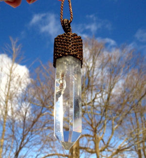 Macrame Jewelry, Quartz Crystal Necklace, Crystal point necklace, Quartz crystal, Healing crystals, macrame jewelry, Gift for wife