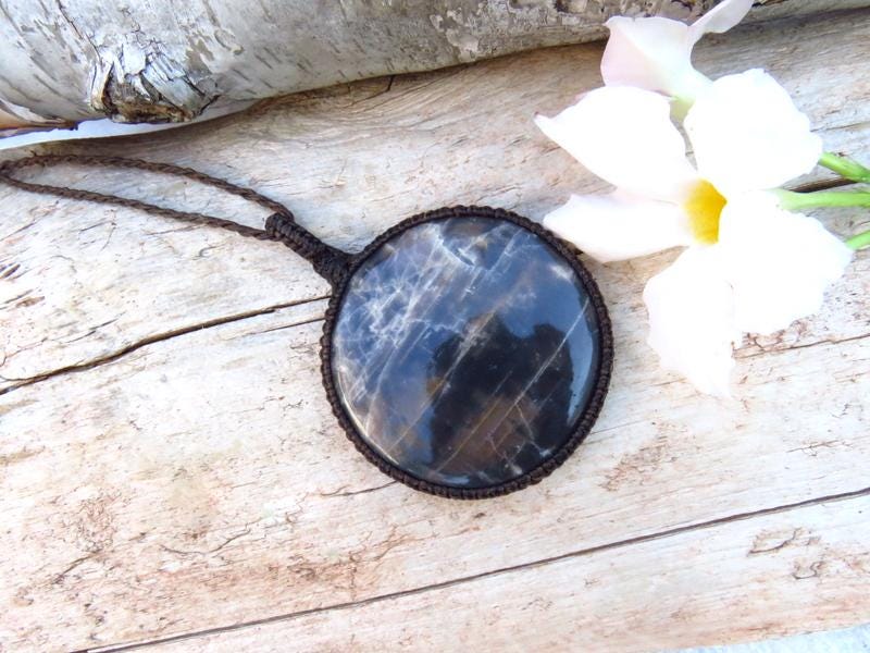 Black Moonstone necklace, Golden Shine Sunstone macrame necklace, healing sunstone pendant, sunstone jewelry, libra gemstone, libra gifts