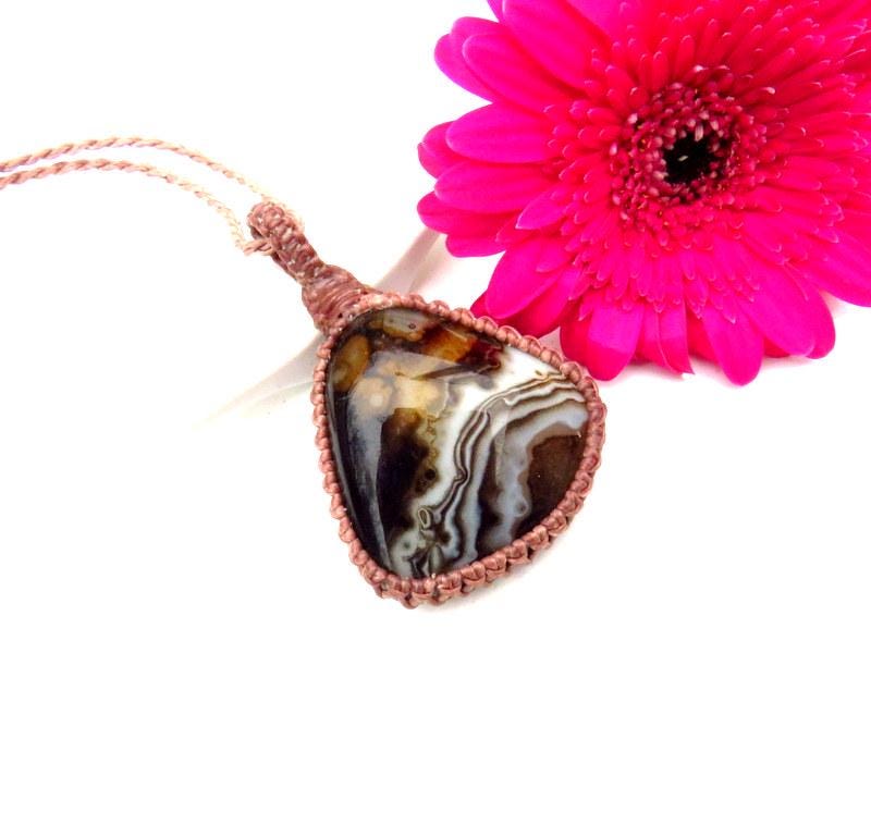 Sardonyx macrame necklace, gift ideas