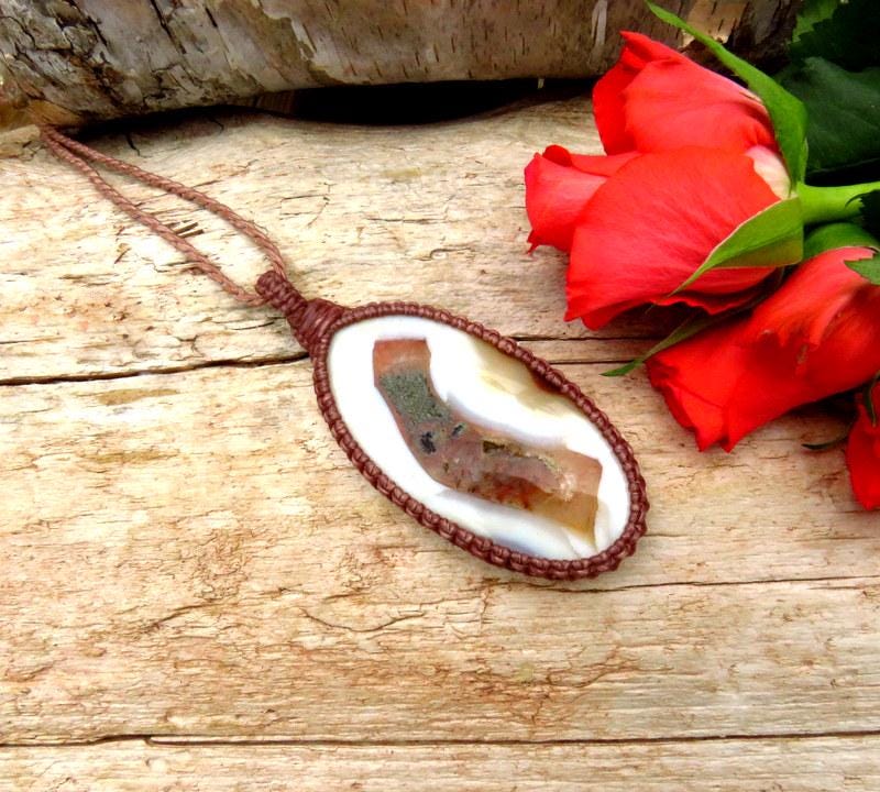 Agate macrame necklace, unique gift ideas for boyfriend