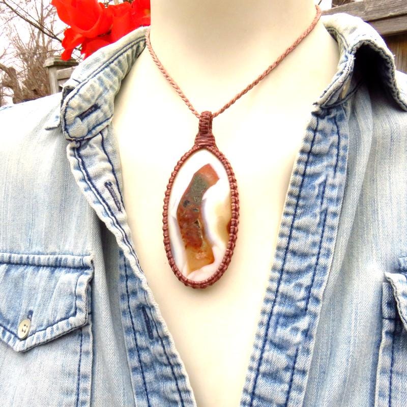 Agate macrame necklace, unique gift ideas for boyfriend