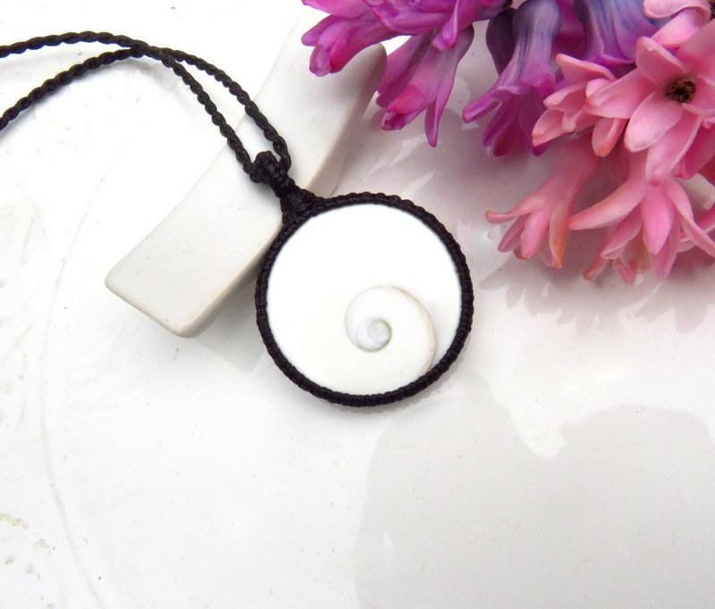 Shiva Eye macrame necklace, Shiva Eye jewelry
