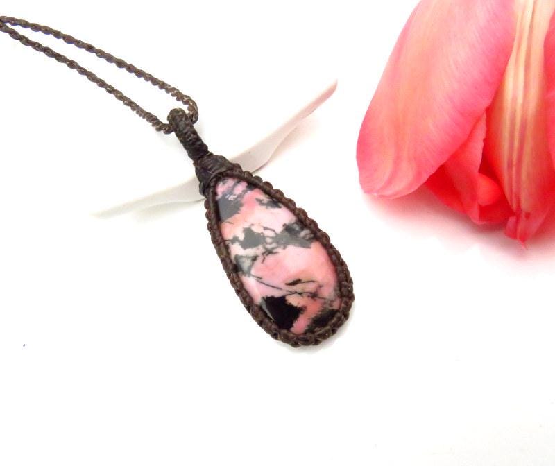 Rhodonite macrame neckace, gift ideas for her