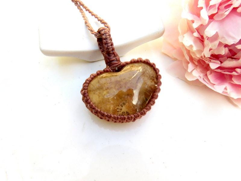 Dendritic Quartz macrame necklace, heart necklace