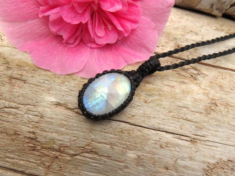 Rainbow moonstone necklace, moonstone jewelry, christmas gift ideas, gift ideas for the boho beauty, macrame moonstone, blue moonstone