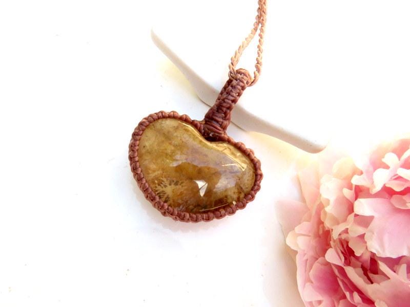 Dendritic Quartz macrame necklace, heart necklace