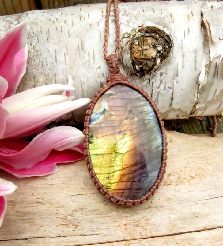 Labradorite necklace, macrame necklace