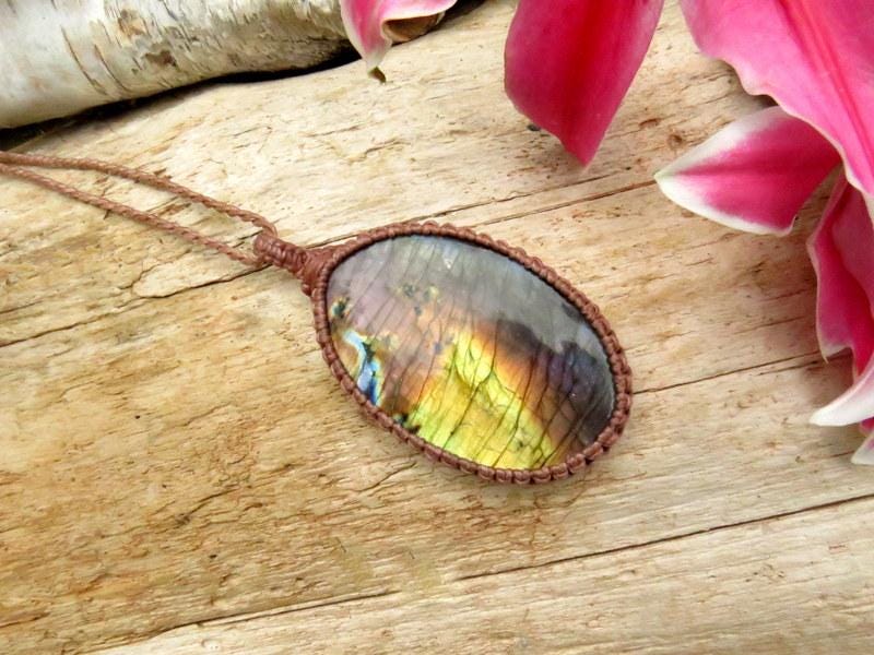 Labradorite necklace, macrame necklace