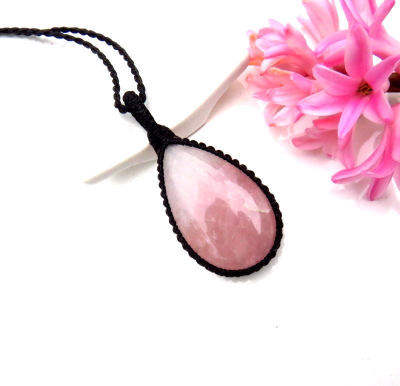 Rose Quartz macrame necklace, gift ideas for the hopeless romantic